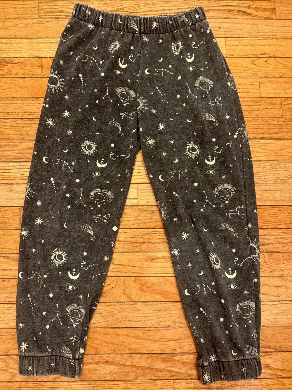 No Boundaries Women’s  Dark Gray BLK Celestial Print Jogger Sweatpant Bottoms